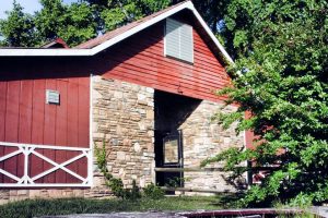 Ocoee River Barn front exterior: a charming, rustic, and timeless venue for every special occasion.