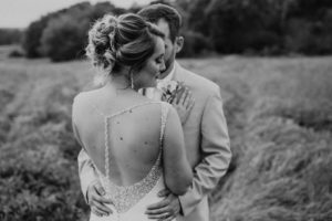 black and white Tennessee wedding venue