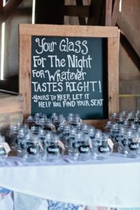 mason jar wedding drinking glasses and wedding favor