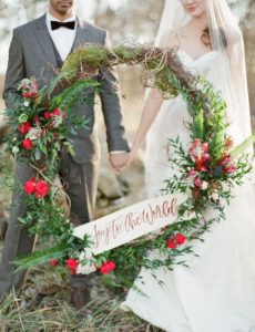 bold-holiday-wreath-for-wedding-decor-and-photos